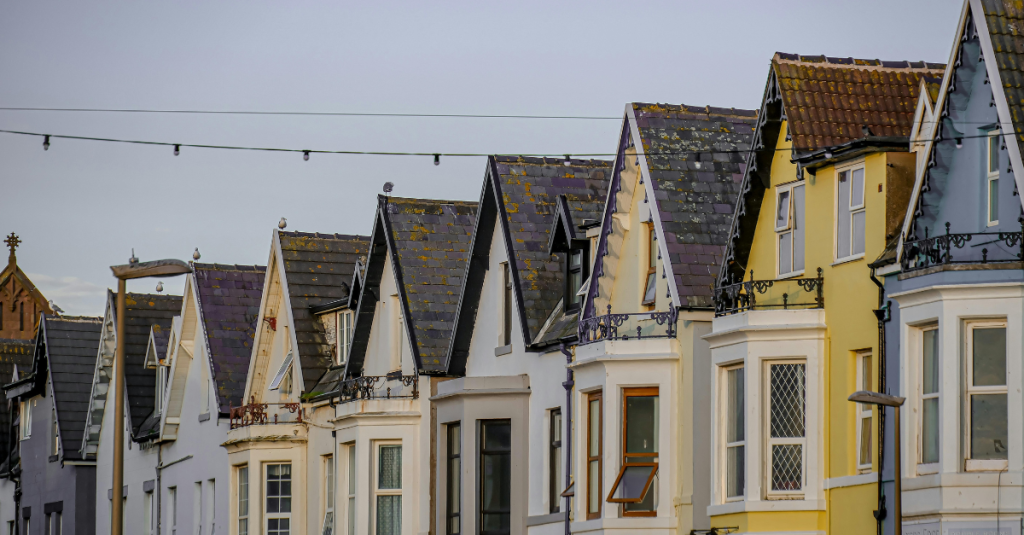 Lease Extensions & Collective Enfranchisement: What Leaseholders Need to Know